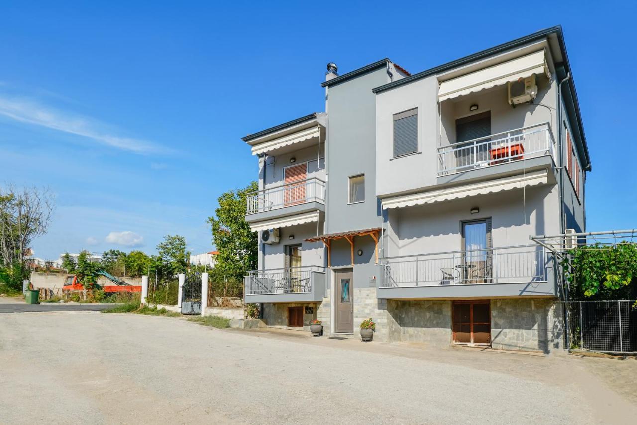 Kentrikon Rooms III & Mint House Limenaria  Bagian luar foto