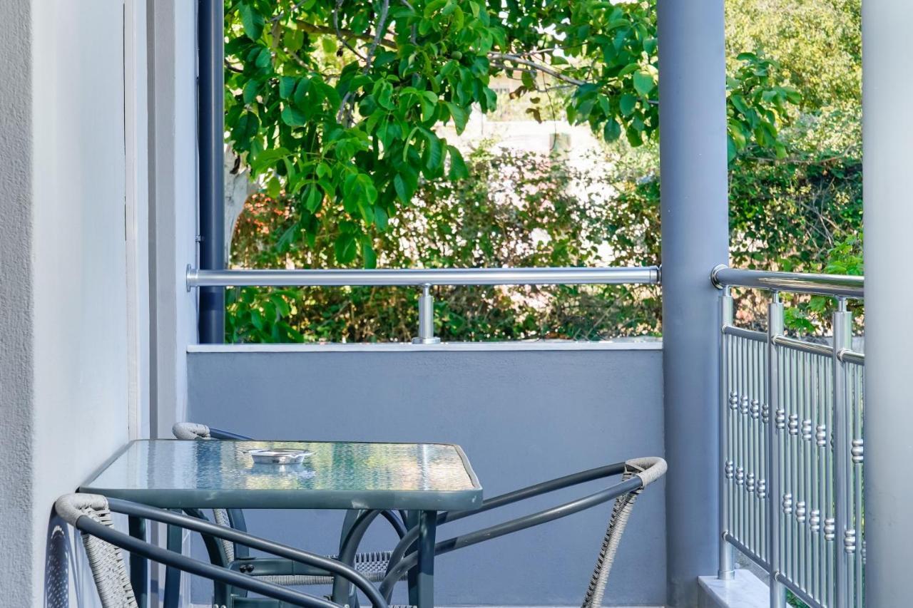 Kentrikon Rooms III & Mint House Limenaria  Bagian luar foto