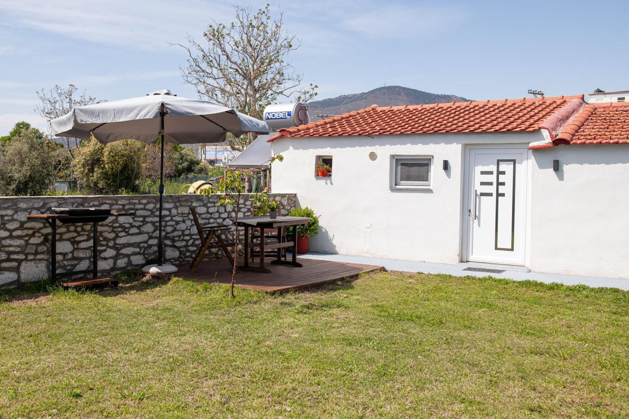 Kentrikon Rooms III & Mint House Limenaria  Bagian luar foto