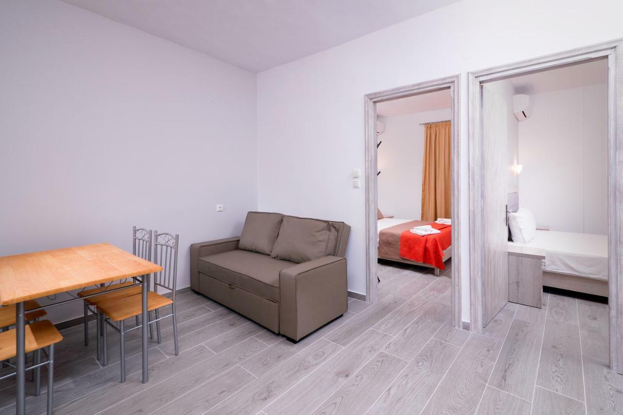 Kentrikon Rooms III & Mint House Limenaria  Bagian luar foto