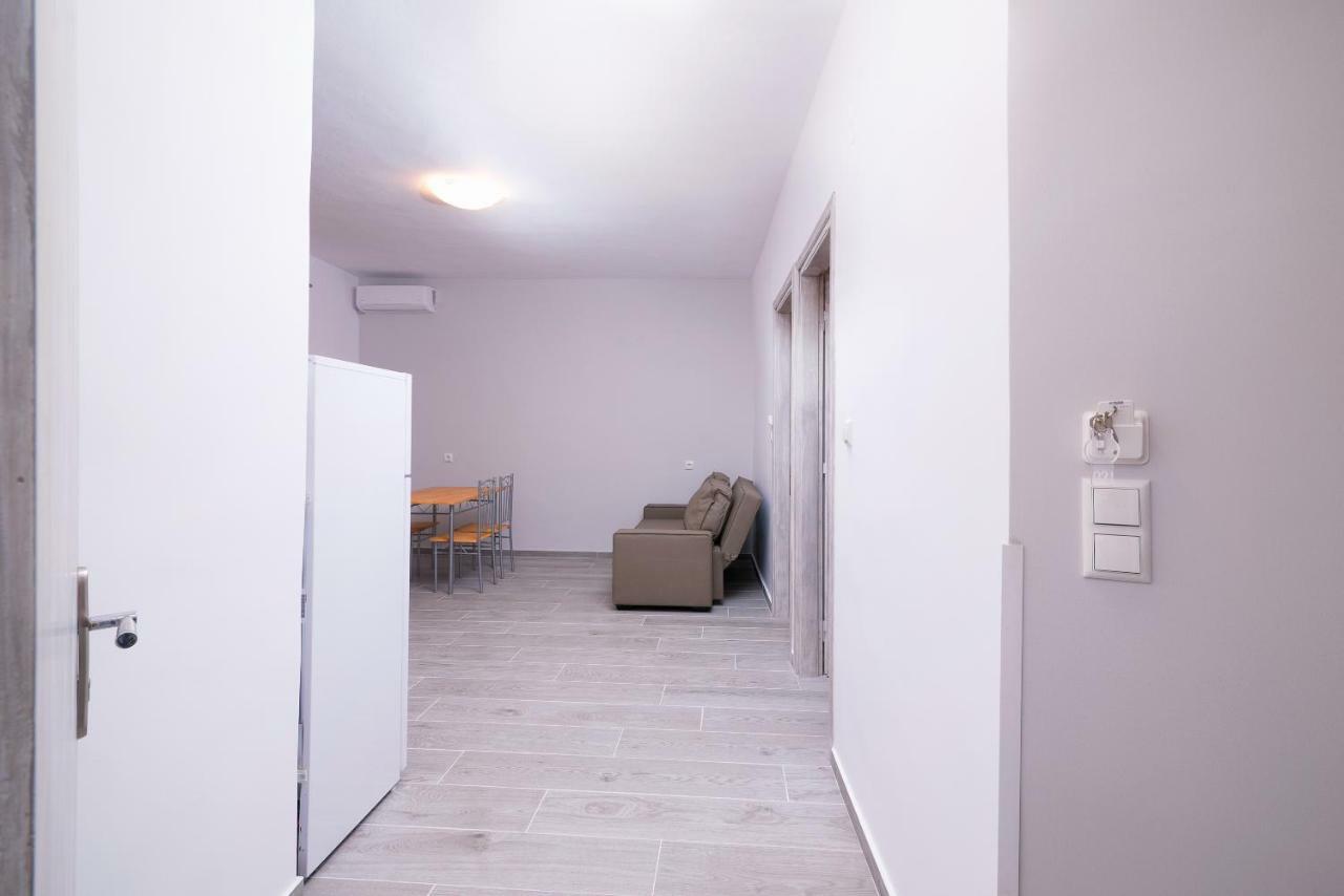 Kentrikon Rooms III & Mint House Limenaria  Bagian luar foto