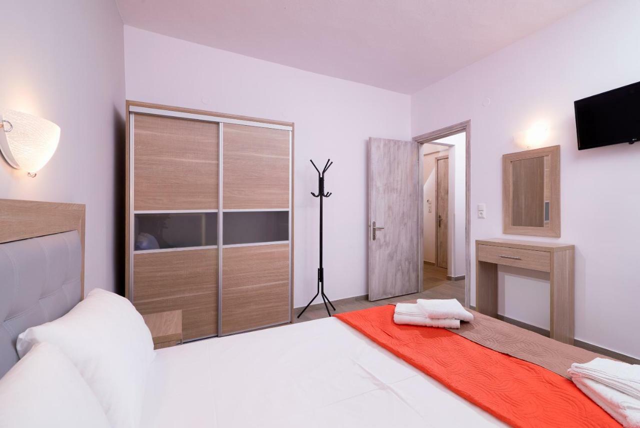 Kentrikon Rooms III & Mint House Limenaria  Bagian luar foto
