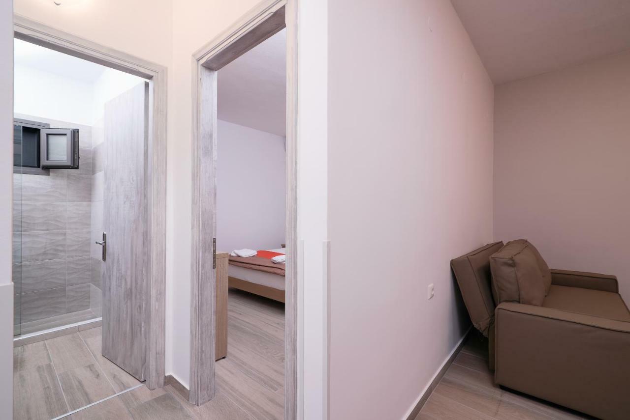 Kentrikon Rooms III & Mint House Limenaria  Bagian luar foto
